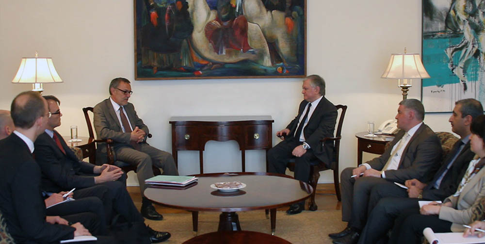 Edward Nalbandian met OSCE special representative