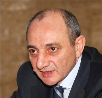 Bako Sahakyan awarded philanthropist Norik Petrosyan