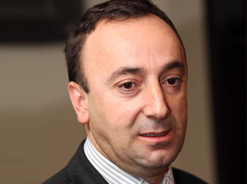 Հրայր Թովմասյանը կողմնակից է Հայաստանում երթևեկության կանոնների խախտման համար վարորդական իրավունքից զրկելուն