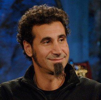 S. Tankian wishes Turkish people “truly find themselves”