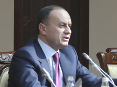 Министр обороны Армении встретился с коллегами из России и Ирана