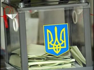 По данным экзит-поллов на украинских выборах победил Петр Порошенко