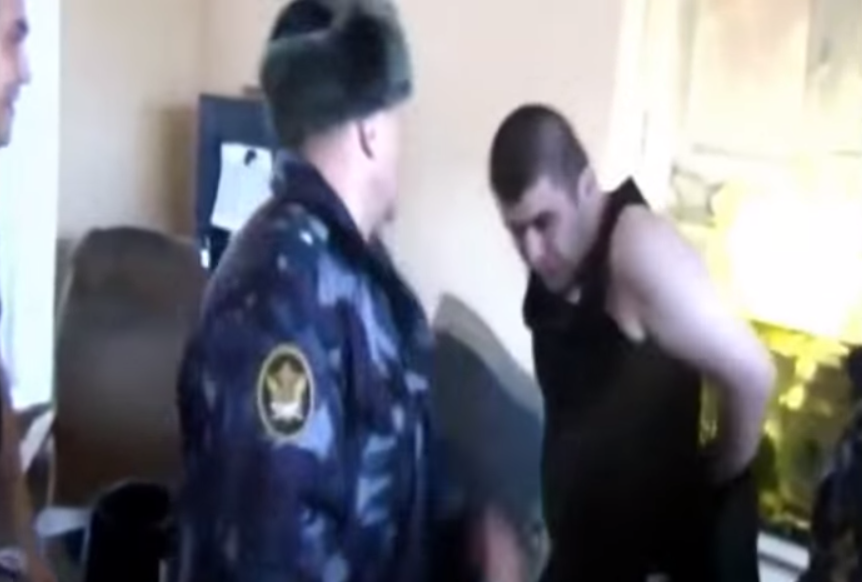 Ինչպես են Ռաստովի ոստիկանությունում դաժան ծեծի ենթարկում հայ երիտասարդին. տեսանյութ