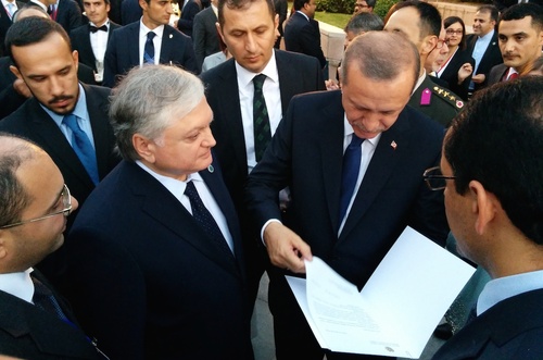 Էդվարդ Նալբանդյանը Թուրիքայի նախագահին է փոխանցել 2015թ. ապրիլի 24-ին Երևան ալցելելու` Սերժ Սարգսյանի հրավերը