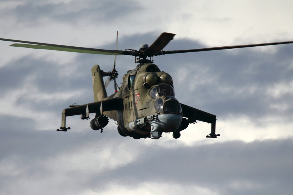 Азербайджанские воееные сбили армянский вертолет Ми-24