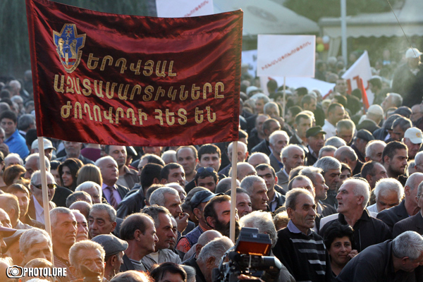 Այդքան լավն եք դուք էլ գնացեք դիրքեր, թեկուզ` փիառվելու