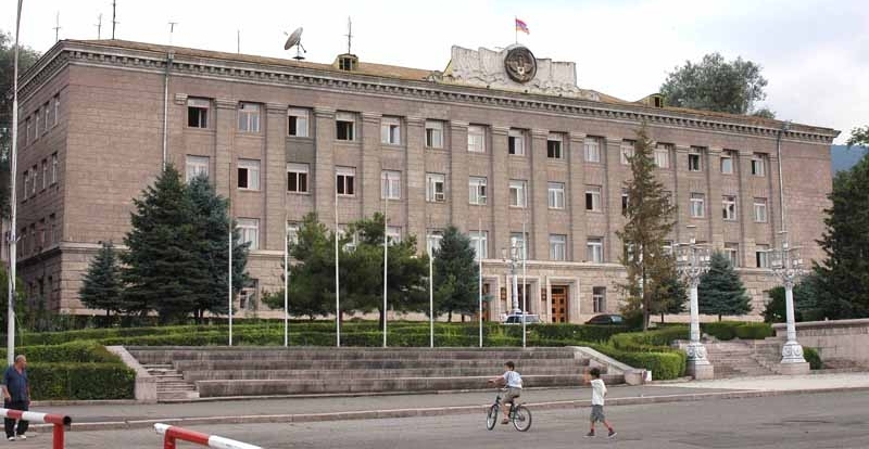 ԼՂՀ գլխավոր դատախազի տեղակալը գնաց երկարամյա ծառայության թոշակի