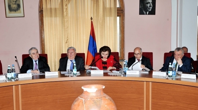 Ակադեմիկոսներն առաջարկում են վերաստեղծել Հայերենի բարձրագույն խորհուրդը