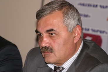 О том как армянский политолог в одиночку затоптал азагитпроповское шакальё