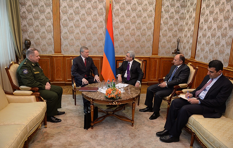 Президент Армении обсудил с руководством ОДКБ ход подготовки к военным учениям «Нерушимое братство 2015»