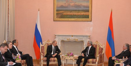 Presidents Sargsyan and Putin discussed issues of bilateral interest