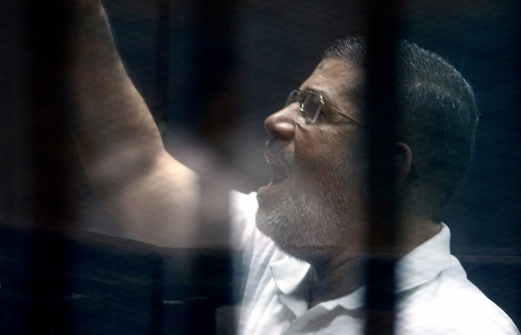 Мухаммед Мурси приговорен к смертной казни за побег из тюрьмы