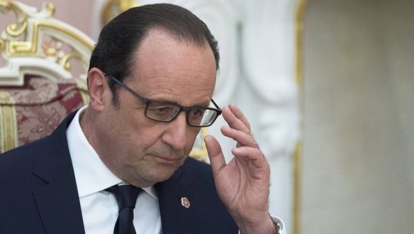 Опрос: 76% французов не считают Олланда хорошим президентом