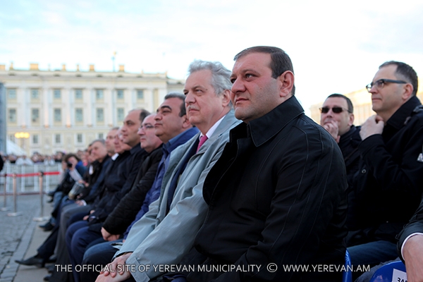 Мэр Еревана Тарон Маргарян присутствовал на гала-концерте, посвящённом дню Санкт-Петербурга