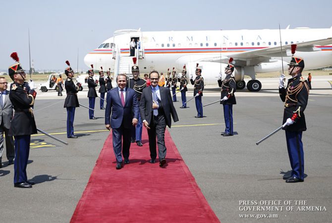 Премьер-министр Армении и мэр Парижа высоко оценили текущий уровень армяно- французских отношений