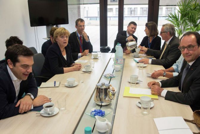 Меркель: решение по Греции будет принято в течение ближайших дней