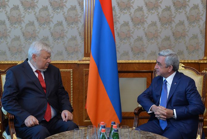 Սերժ Սարգսյանն ու Անջեյ Կասպրչիկը քննարկել են հայ-ադրբեջանական սահմանին տիրող իրավիճակի հետ կապված հարցեր