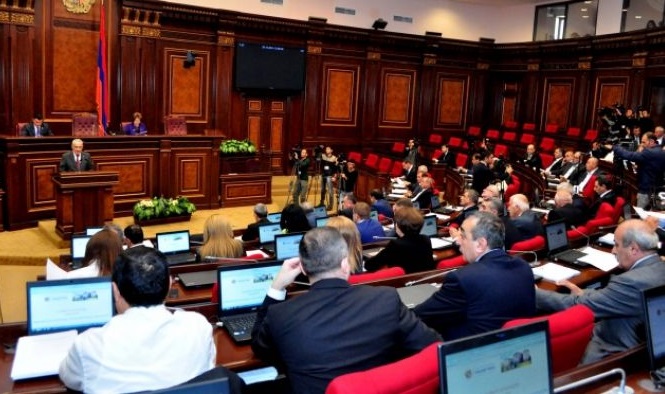 Խորհրդարանը շարունակում է ՀՀ 2016թ. պետբյուջեի նախագծի քննարկումը. ՈՒՂԻՂ