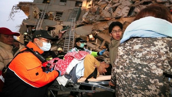 Число погибших при тайваньском землетрясении превысило 100