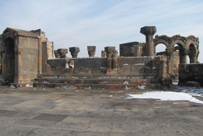 Զվարթնոցի տաճարի արծվաքանդակ խոյակները ցուցադրվել են անգամ Լուվրում
