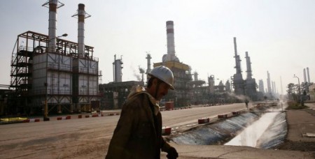 Iran needs $ 200 billion investment to develop oil industry