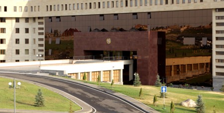 Armenian Defense Ministry’s employee arresting on bribery charges