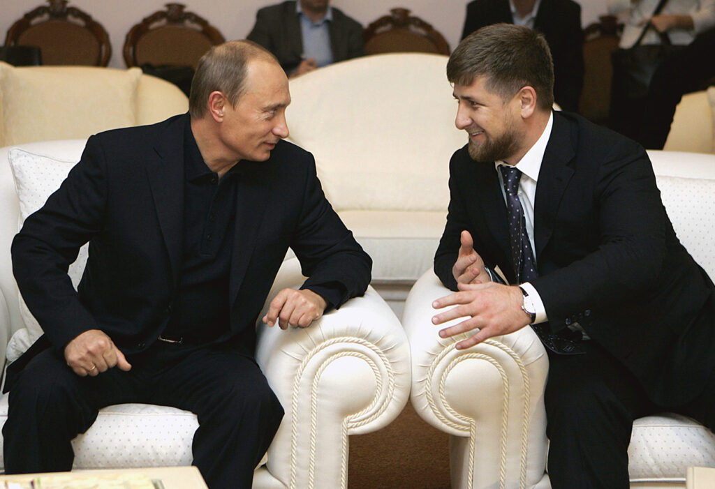 Путин оставил Кадырова исполнять обязанности главы Чечни