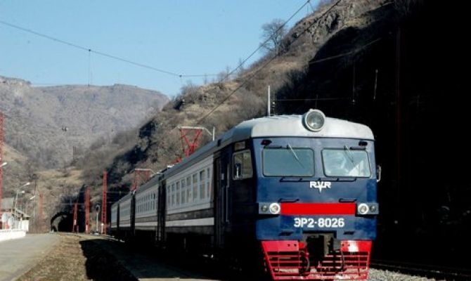 «Հարավկովկասյան երկաթուղի» ՓԲԸ-ն հորդորում է պահպանել երթևեկության կանոնները երկաթուղային գծանցներում