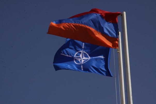 Armenian FM had meeting with NATO delegation