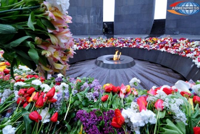 «Ավրորա» մրցանակաբաշխության անդամները ծաղիկներ կդնեն Հայոց ցեղասպանության հուշահամալիրում