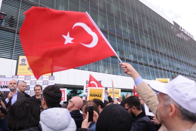 Թուրքիայում աշխատանքից ազատել են ընդդիմադիր ԶԼՄ-ների 400-ից ավելի լրագրողների