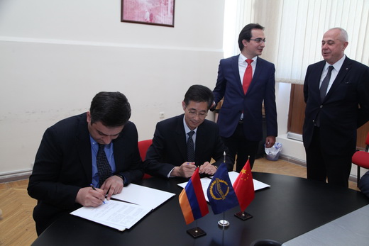 «Հյուսիս-հարավ» ծրագրի շրջանակում շուրջ 60 մլն դոլար արժեքով հայ-չինական կապալային պայմանագիր է ստորագրվել (տեսանյութ)