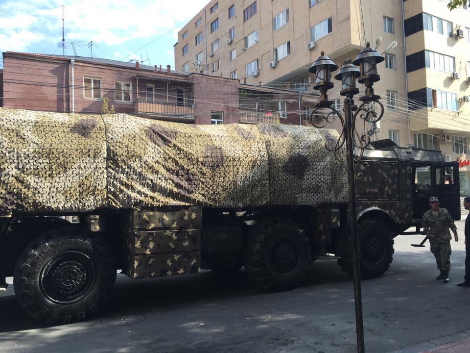 Ереван готовится к военному параду ко Дню независимости (фото)