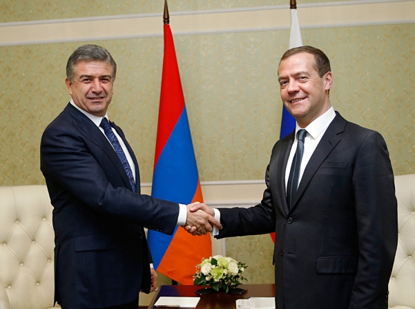 Премьер-министр Армении встретится в Москве с российским коллегой