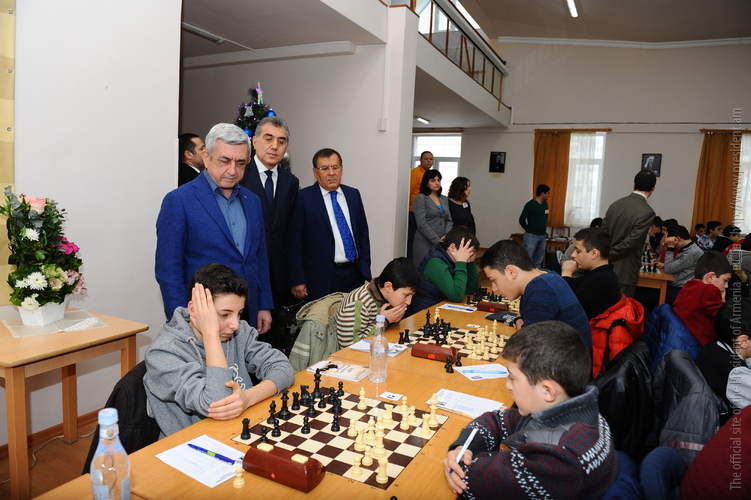 Президент Армении посетил Армянскую шахматную Академию