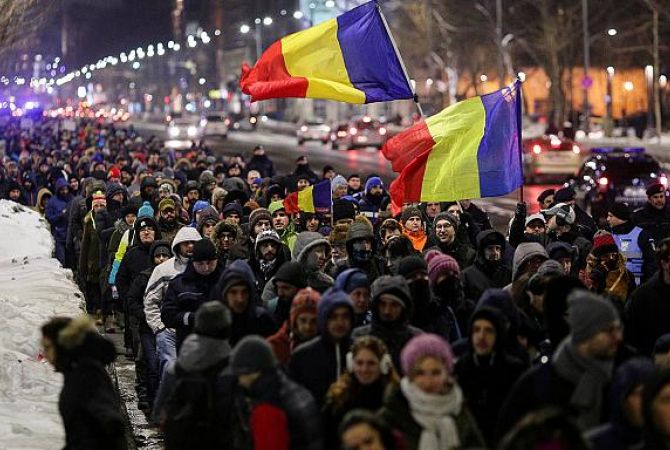 Տասնյակ հազարավոր մարդիկ են կրկին դուրս եկել բողոքելու Ռումինիայի կառավարության դեմ