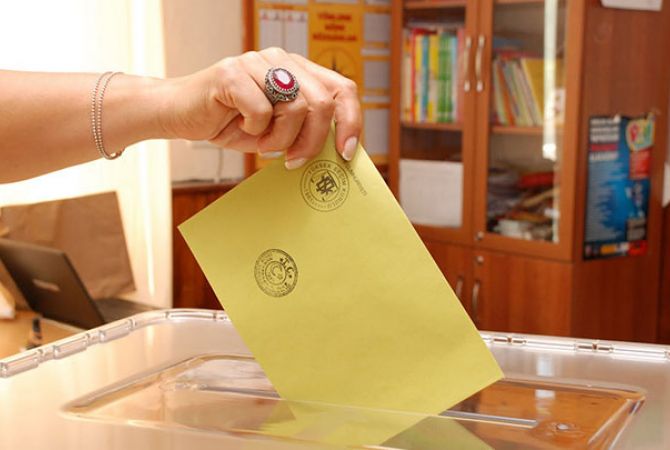 Թուրքիայի բարձրագույն ընտրական խորհուրդը հայտարարել է սահմանադրական հանրաքվեի օրը