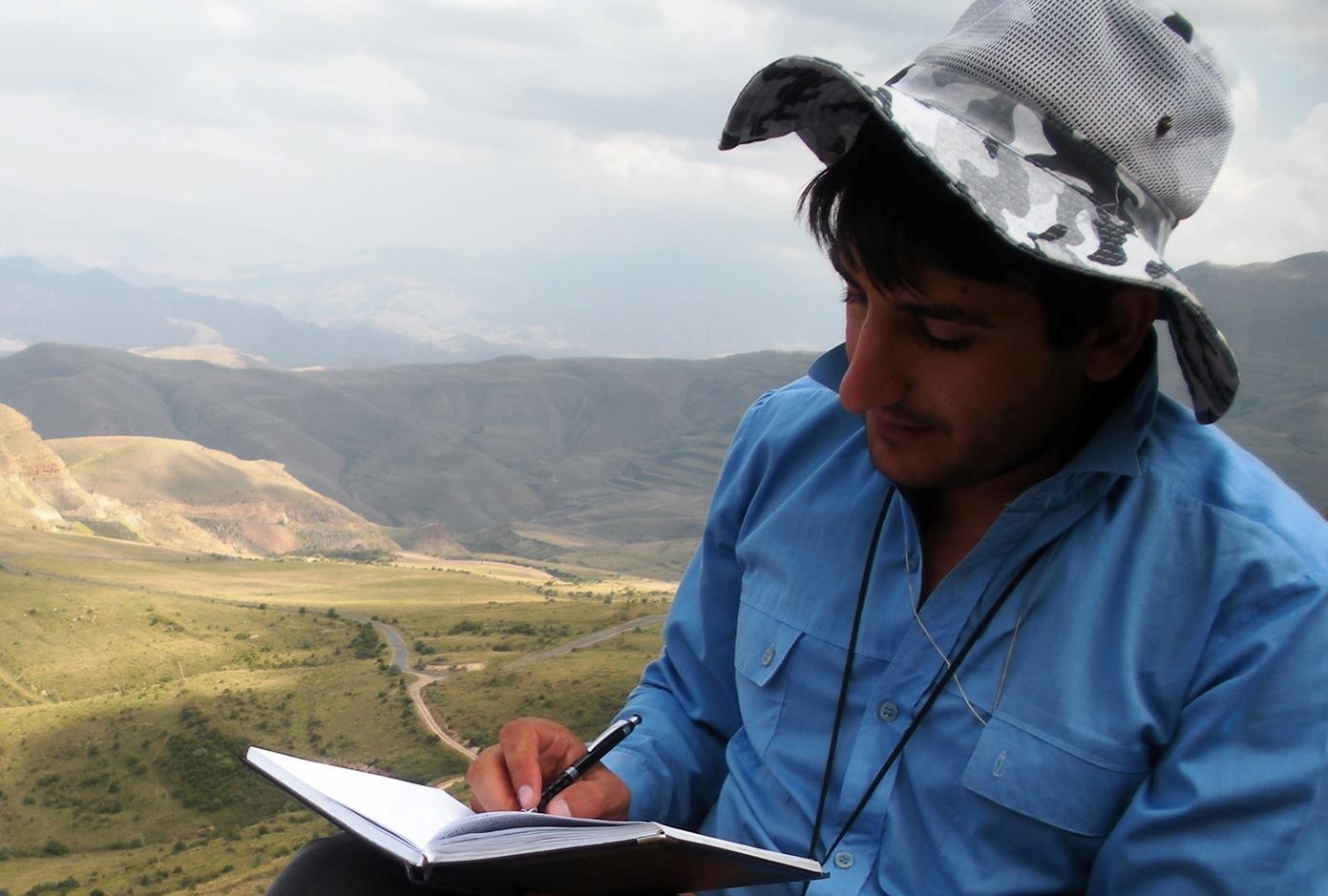 Մետաղական հանածոների հետքերով. երիտասարդ երկրաբանի առաքելությունը