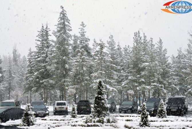 Հայաստանի մի շարք ավտոճանապարհներին ձյուն է տեղում