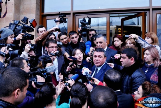 Հայաստանի ոստիկանապետը քվեարկեց հանուն կայունության