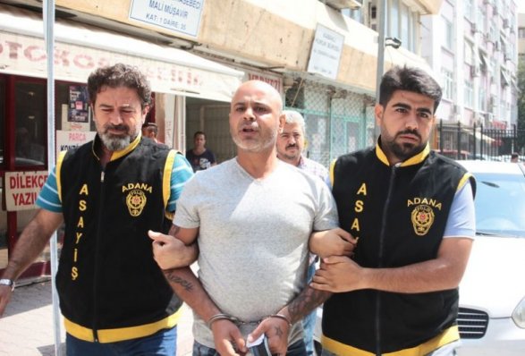 В Турции пойман уродующий пациенток парикмахер-хирург