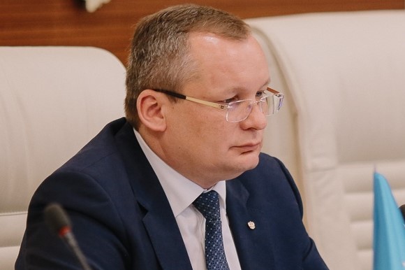 Председателю думы Астраханской области запретили въезд в Грузию из Армении