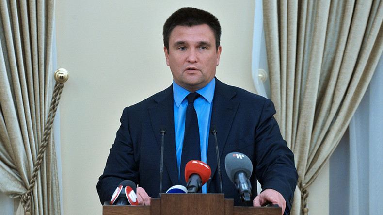 Глава МИД Украины предупредил сограждан об опасности поездок в Белоруссию