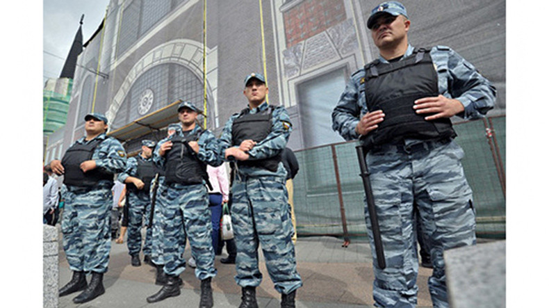 Более 130 тысяч человек были эвакуированы в Москве из-за звонков о бомбах