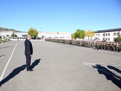 Президент Арцаха посетил 8-ую отдельную мотострелковую бригаду