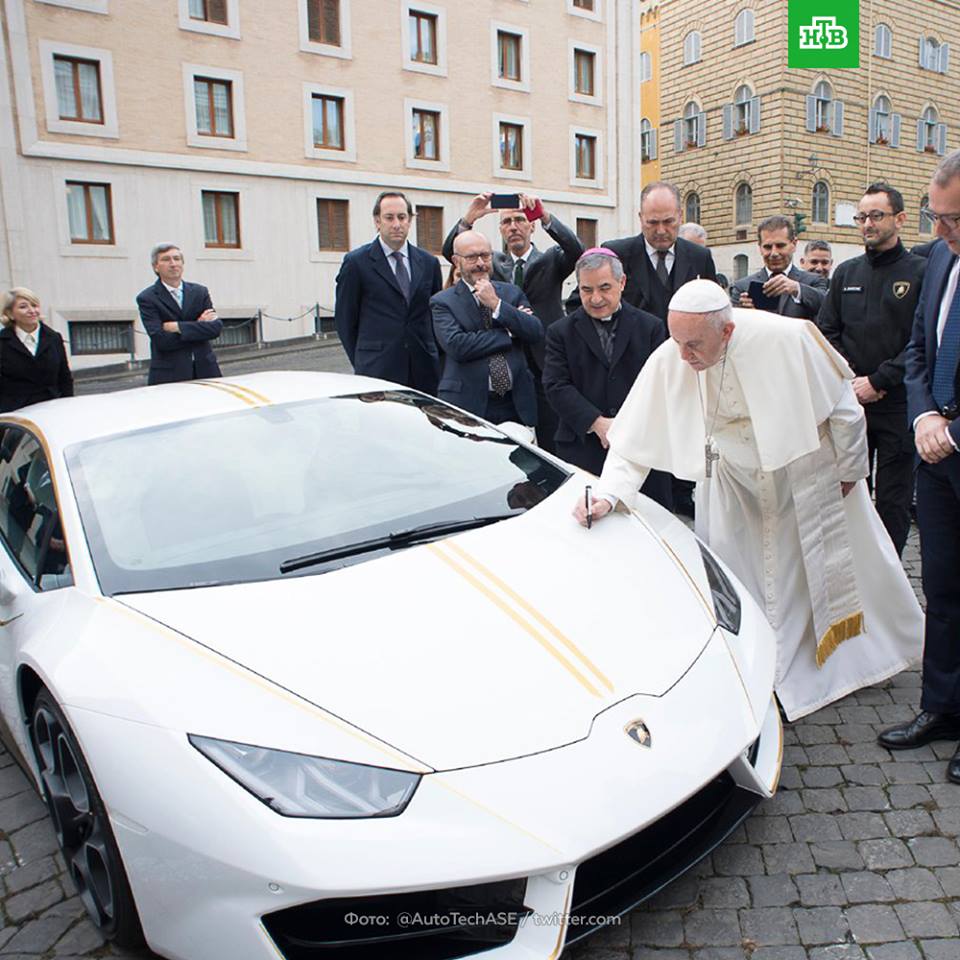 Հռոմի պապին Lamborghini են նվիրել