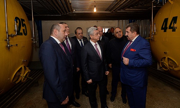 Президент Армении присутствовал на открытии нового завода в Дилижане