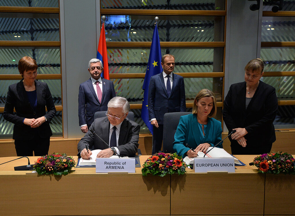 Հայաստանի Հանրապետությունը և Եվրոպական միությունը ստորագրել են Համապարփակ և ընդլայնված գործընկերության համաձայնագիրը