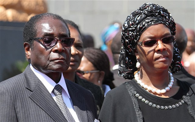 Военные арестовали президента Зимбабве Роберта Мугабе