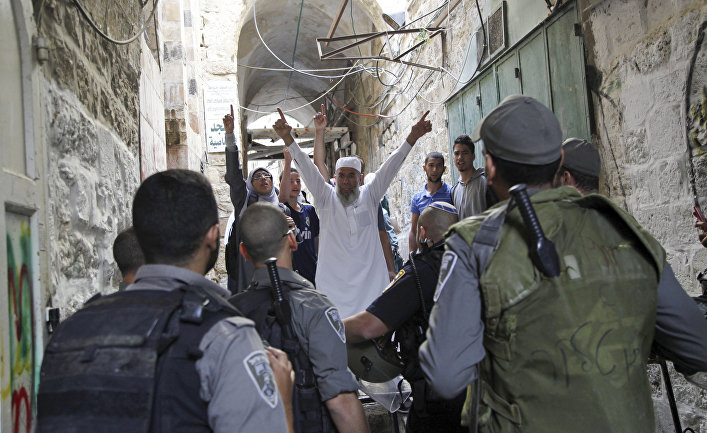 В ходе простестов в Палестине пострадали более тысячи человек